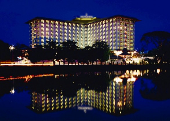 Chatrium-Royal-Lake-Hotel