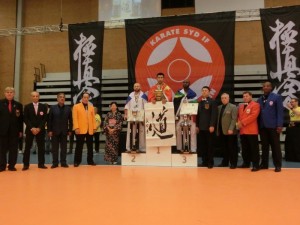 Prize-giving Men Heavy