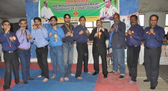 Pakistan Butt March 2016 6