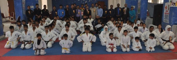 Pakistan Butt March 2016 8